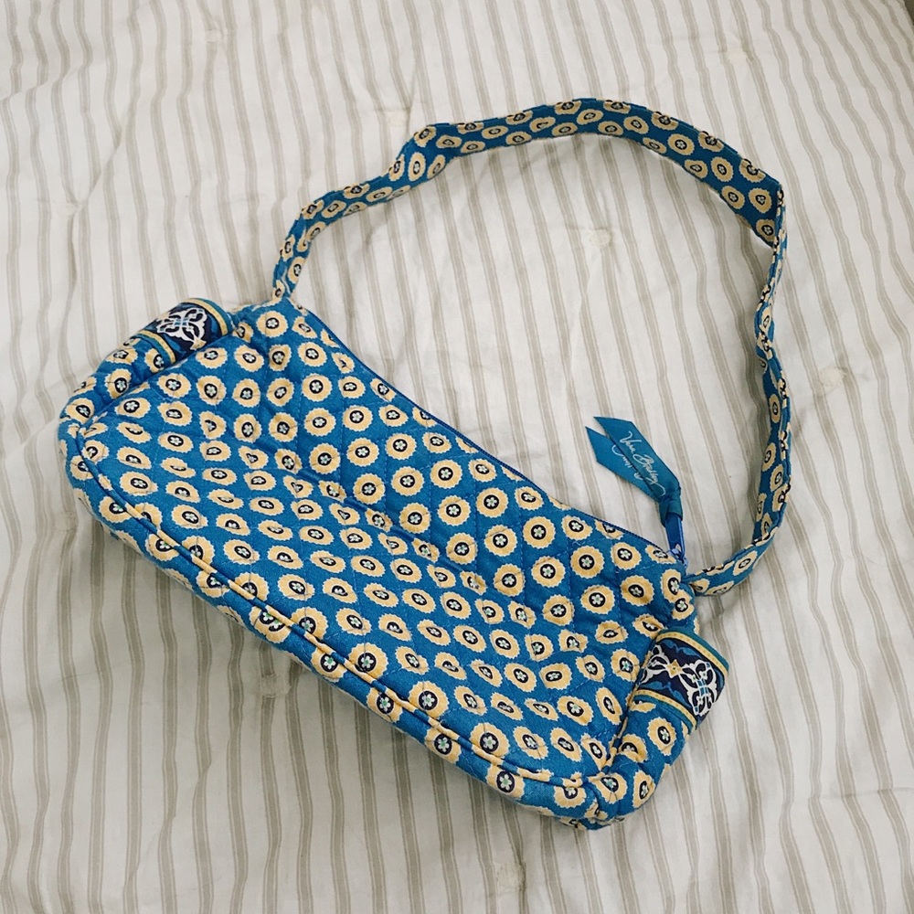 DONATING SOON blue/yellow small vera bradley purse